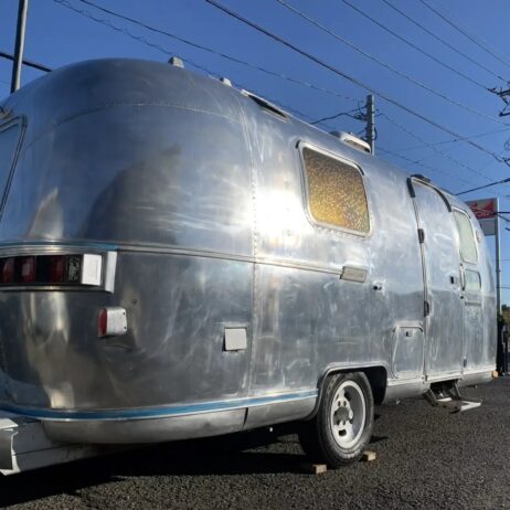 キャンピングカーで生活できる?コツや注意点・コストをご紹介